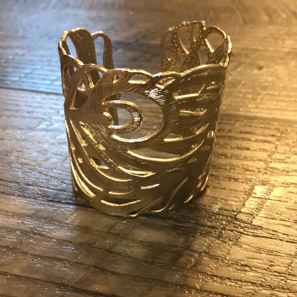 Kendra Scott gold Salome cuff